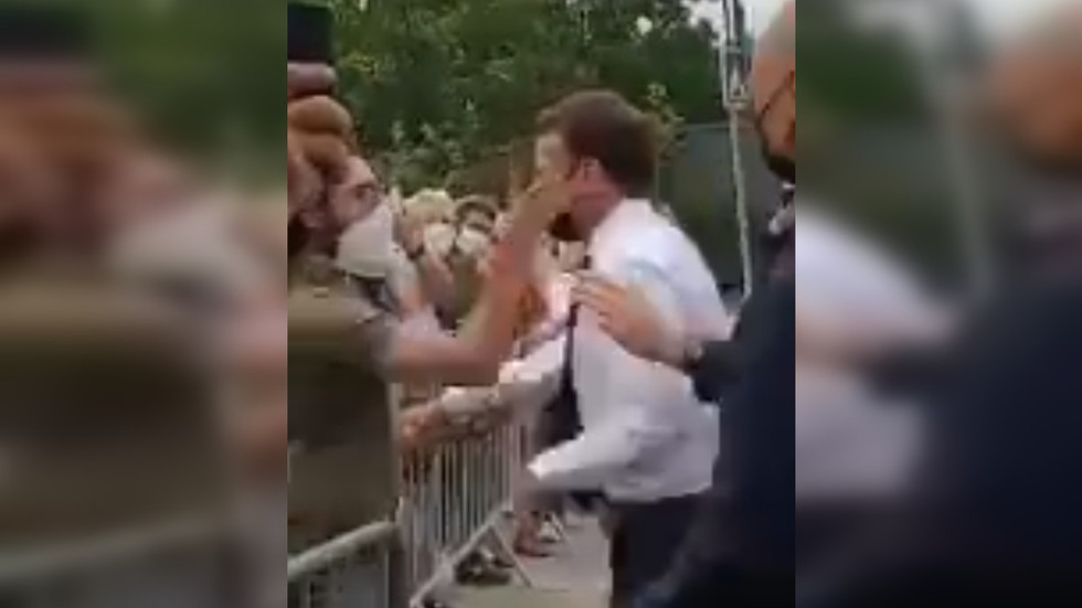 http://www.lea.co.ao/images/noticias/President Emmanuel Macron was slapped.jpg
